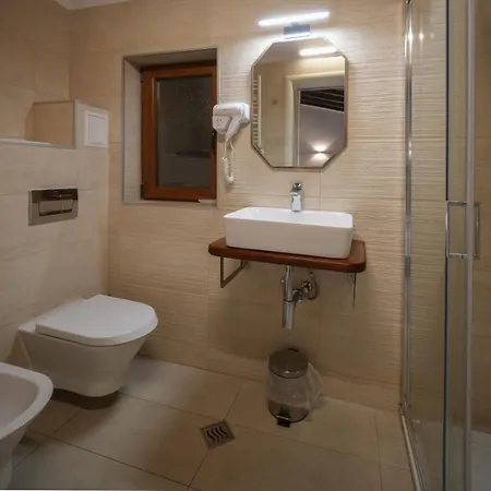 House K21 Hotel *