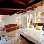 House K21 * Sofia